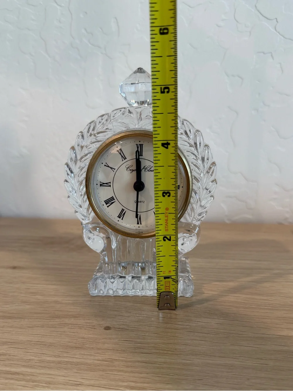 Vintage Antique Ornate Crystal Clock Pedestal Laurel Wreath Quartz